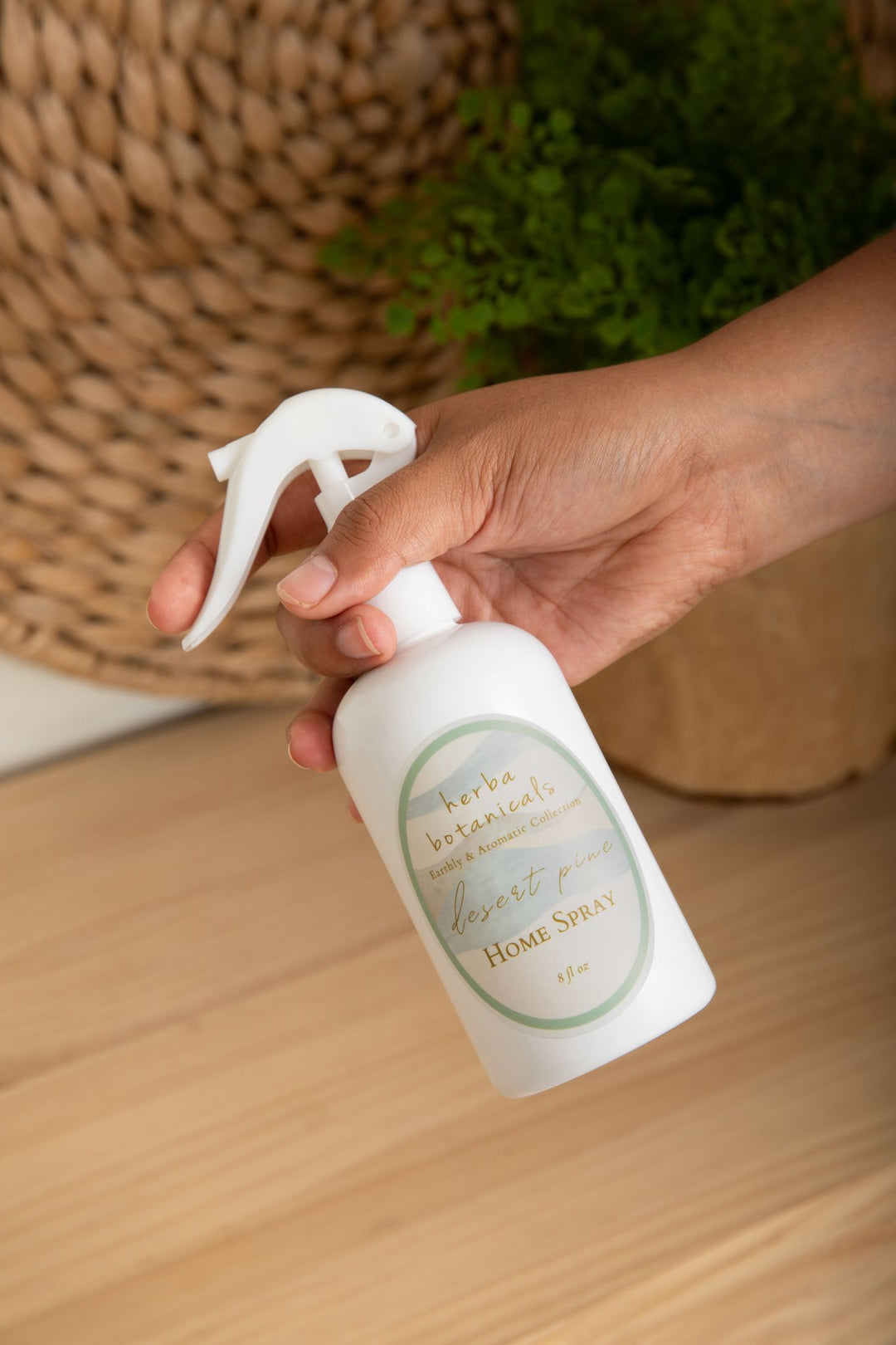 desert pine home & linen spray - herba botanicals