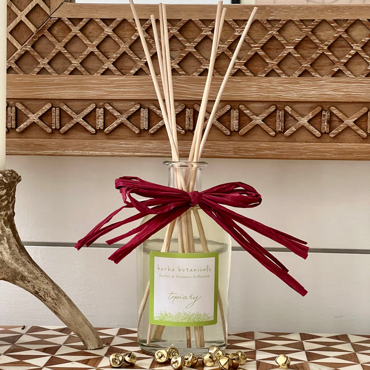 Topiary Reed Diffuser - herba botanicals